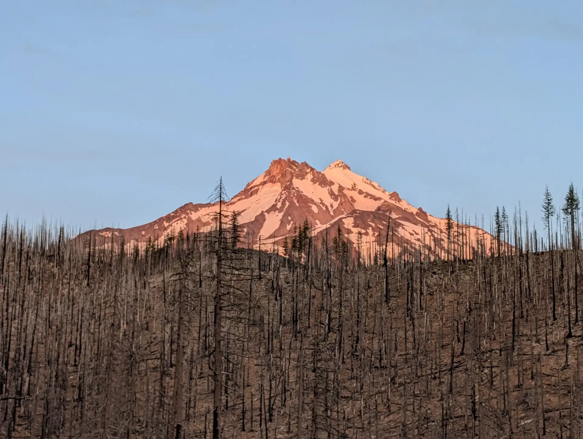 The sun setting, casting beautiful colors over Mount Jefferson