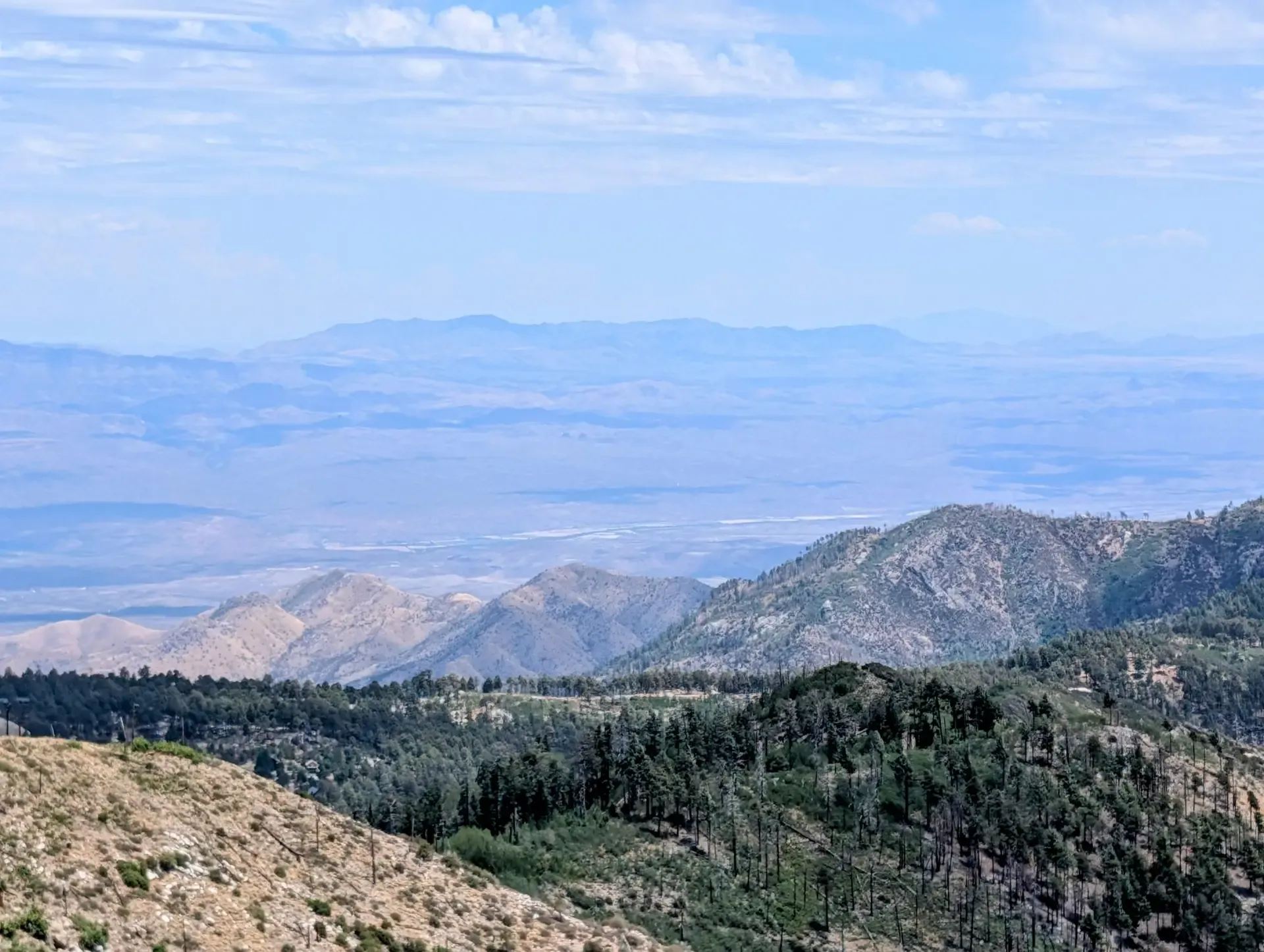 Gorgeous view of the mountainous landscape of the Arizona desert